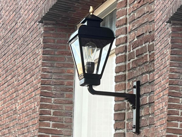 Kleine buitenlamp voor bij de voordeur